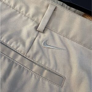 NIKE GOLF ⛳️ Men’s Khaki Dri-Fit Performance Golf/Casual Pants - Size 34/32